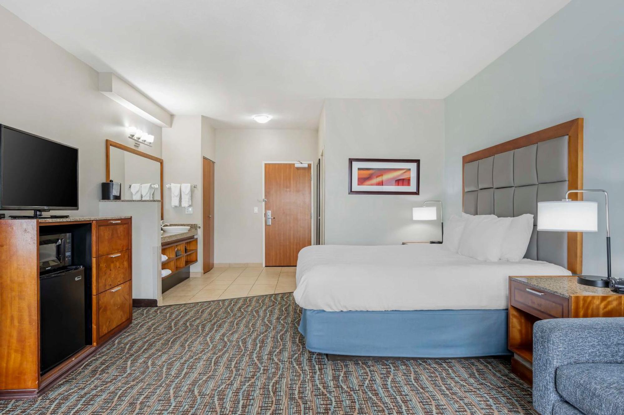 Best Western Plus Peppertree Inn At Omak Exterior foto