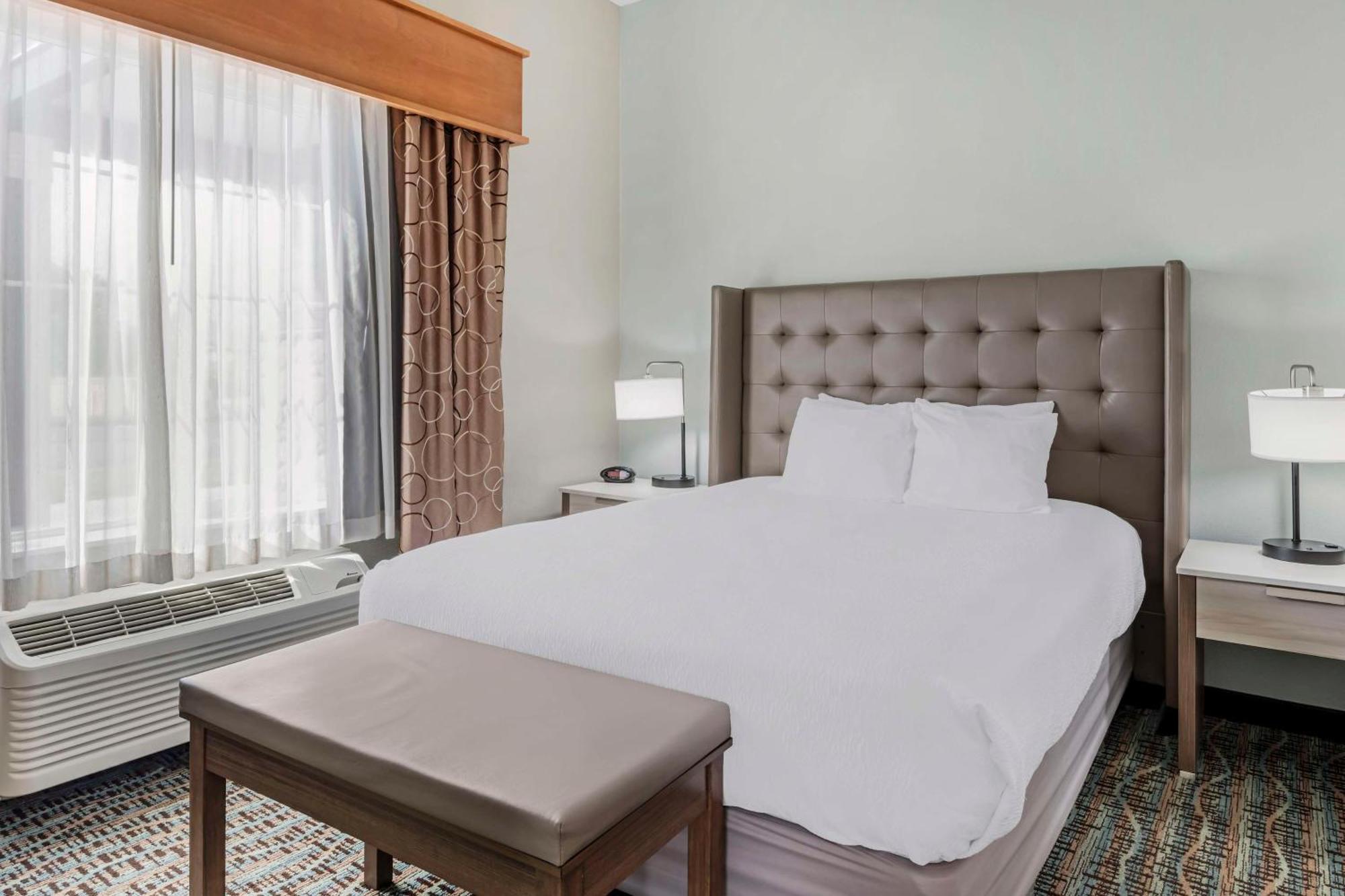 Best Western Plus Peppertree Inn At Omak Exterior foto
