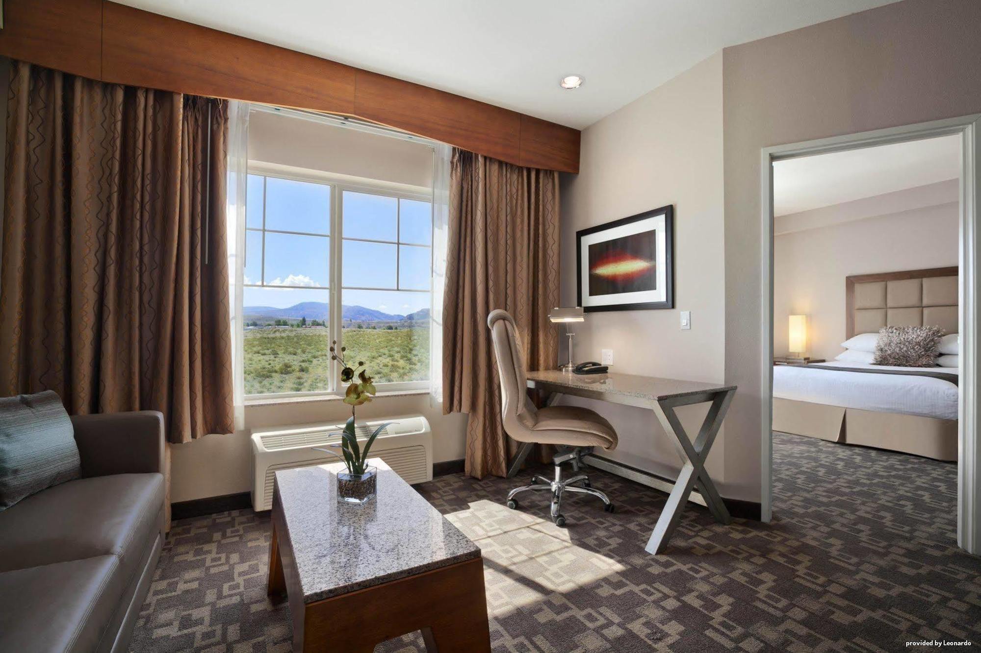 Best Western Plus Peppertree Inn At Omak Exterior foto